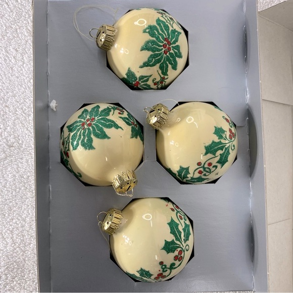 Vintage Accents Cream Green Glass Christmas Tree Ornaments X4 - Picture 11 of 11